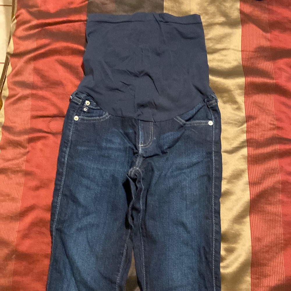 MATERNITY dark wash skinny jeans. Size:26R